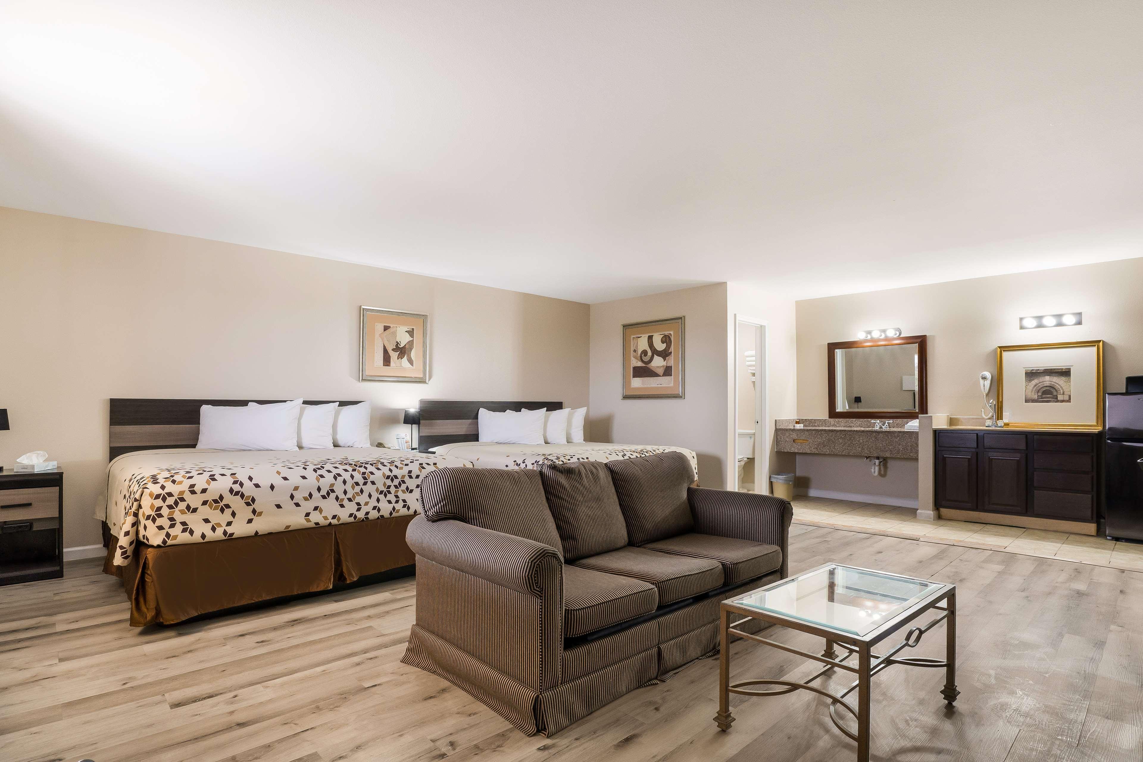 Americas Best Value Inn Refugio Екстериор снимка