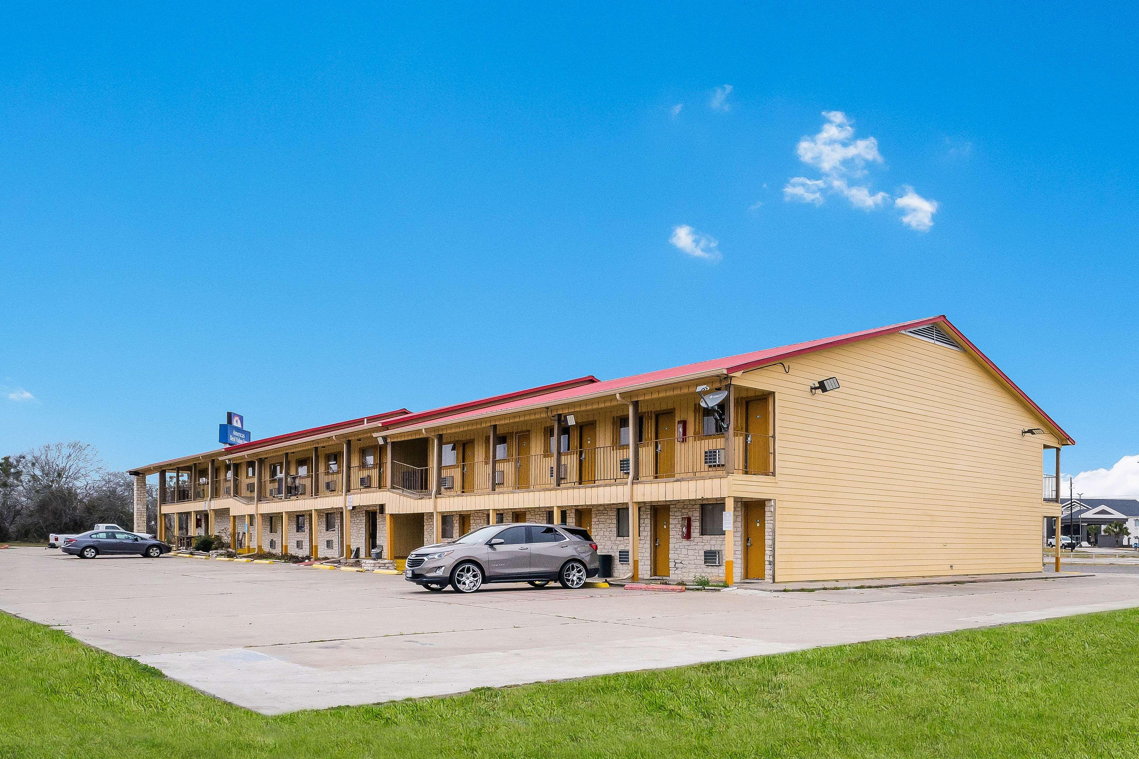 Americas Best Value Inn Refugio Екстериор снимка