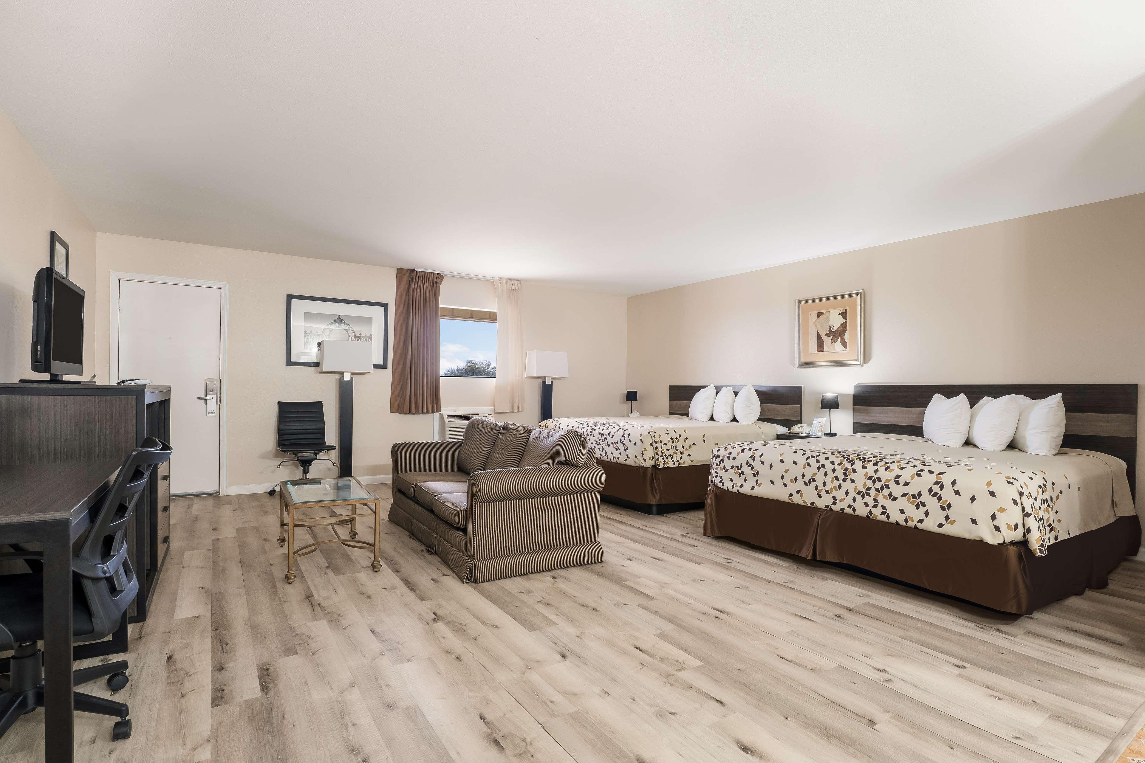 Americas Best Value Inn Refugio Екстериор снимка