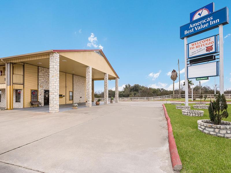 Americas Best Value Inn Refugio Екстериор снимка