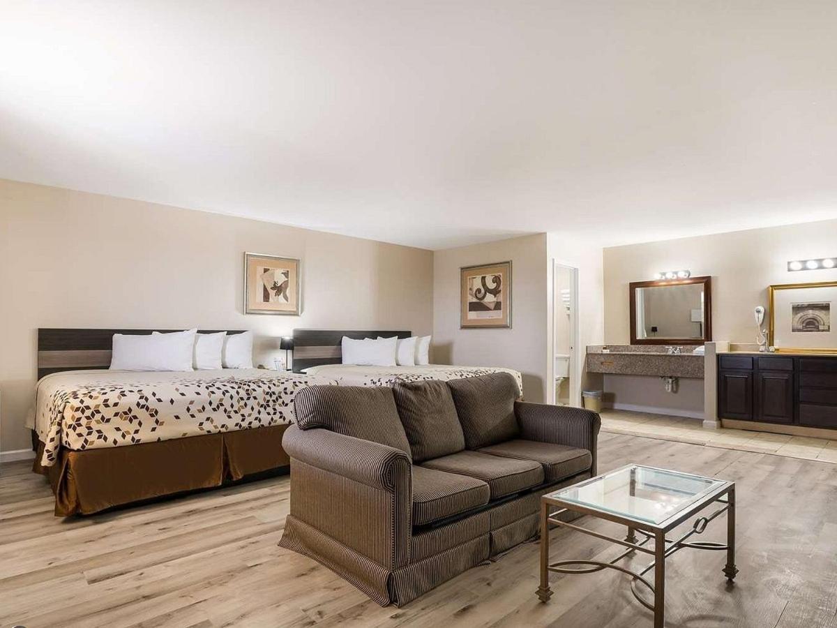 Americas Best Value Inn Refugio Екстериор снимка